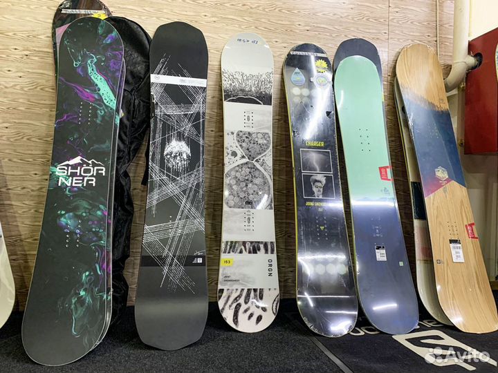 Сноуборды в ассортименте