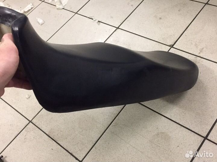 Сидение Suzuki gsx1100f