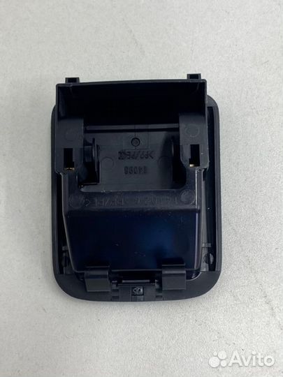 Крышка крепления ремня задняя Toyota Camry V50/V55