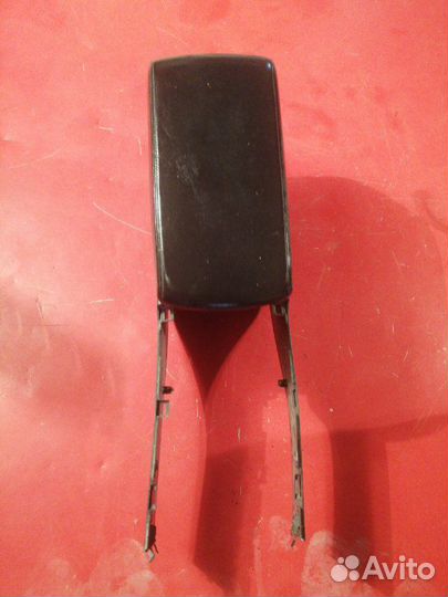 Подлокотник передний Toyota Camry XV40