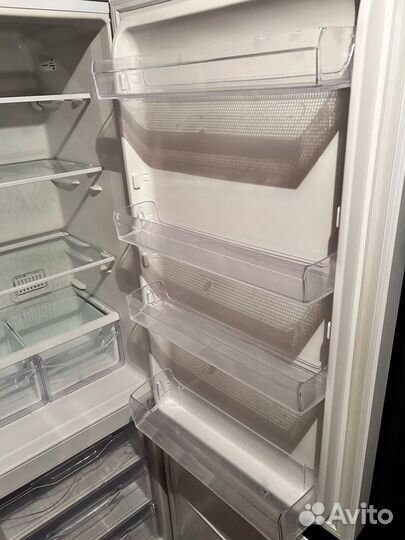 Холодильник Indesit ITS 5200 W