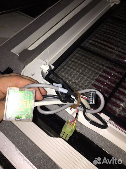 Панель от внутреннего блока фанкойла кондиционера