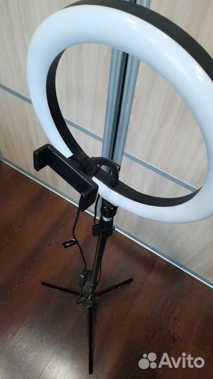 Кольцевая лампа RL-4