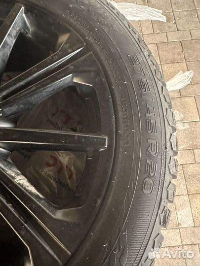 Nokian Tyres Hakkapeliitta 9 SUV 275/45 R20