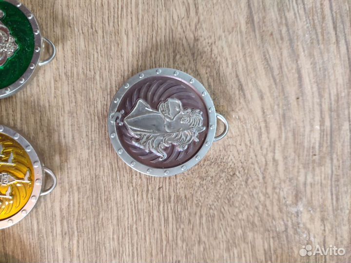 Кулоны/жетоны из шрека