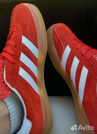 Кроссовки adidas gazelle indoor red