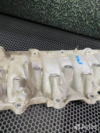 Впускной коллектор (маталл) Nissan almera g15 K4M