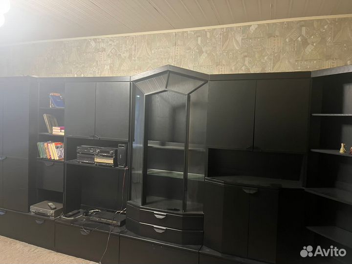 Стенка в гостиную