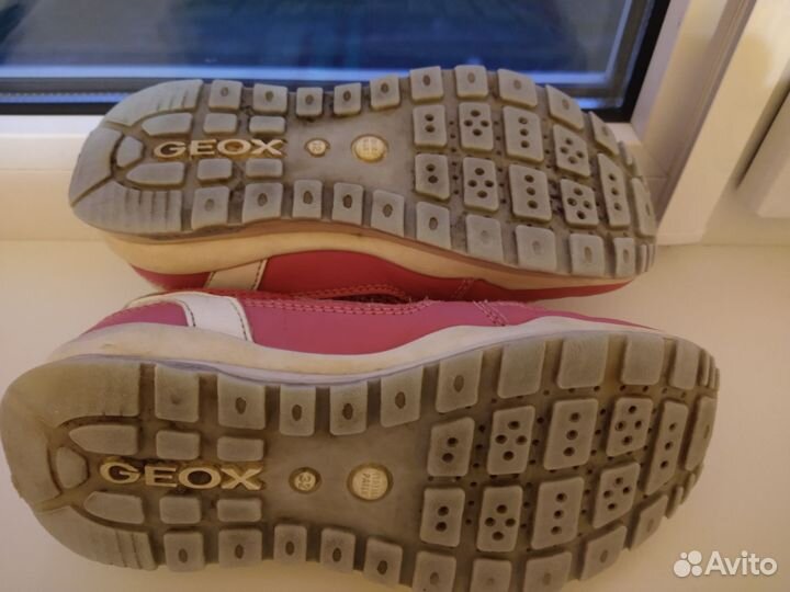 Кроссовки Geox