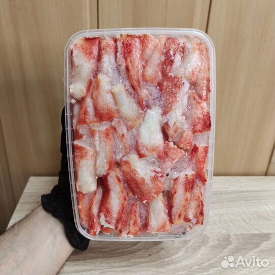 Роза Кулак Колено