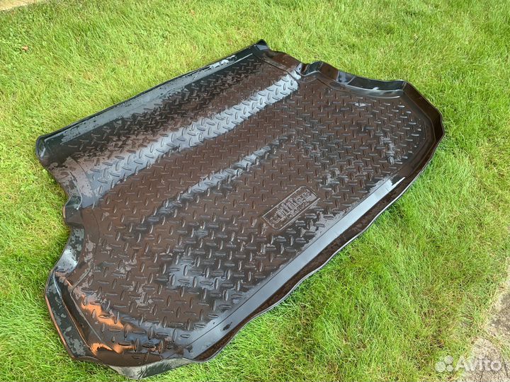 Резиновый коврик в багажник lancer X