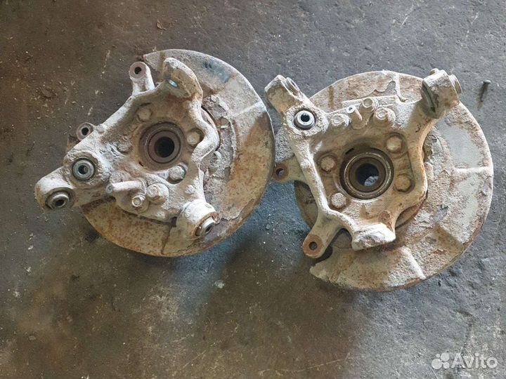 Задний правый кулак ступица инфинити fx35 s50