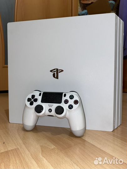 Sony PS4 Pro 1TB White