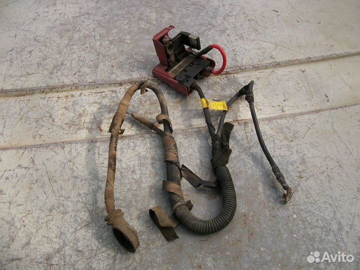 Плюсовая клемма Chevrolet Aveo T300