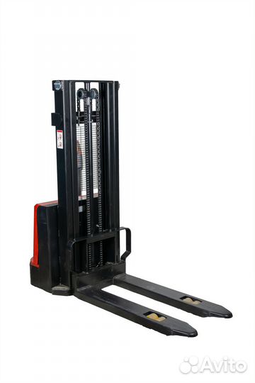 Штабелер самоходный 1,5 Т 3,0 М