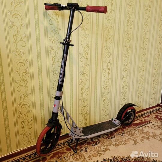 Самокат городской взрослый Roces Lux 250мм