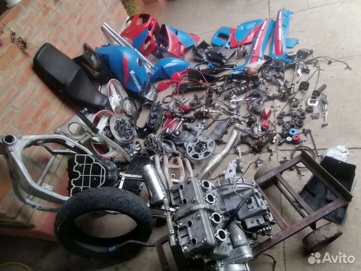 Kawasaki zzr 400-2 Разбор Запчасти