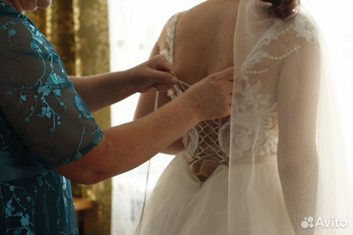 Свадебное платье