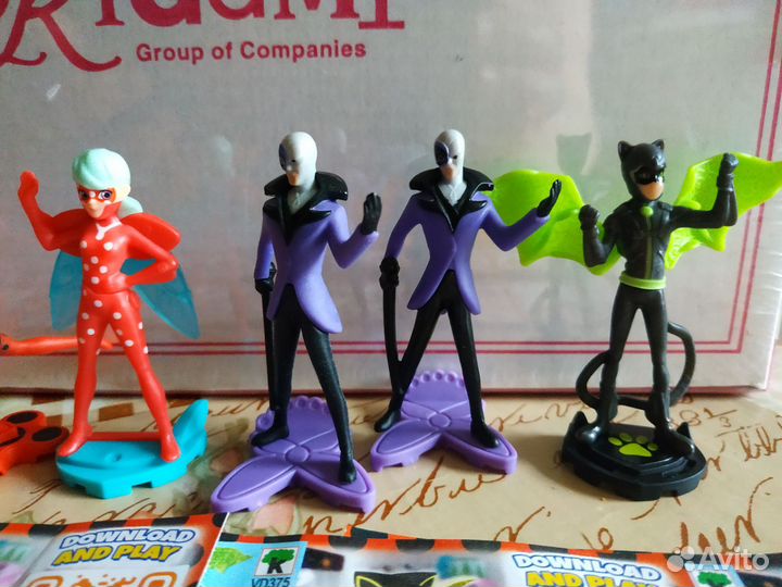 Киндер сюрприз игрушки Леди баг и супер кот