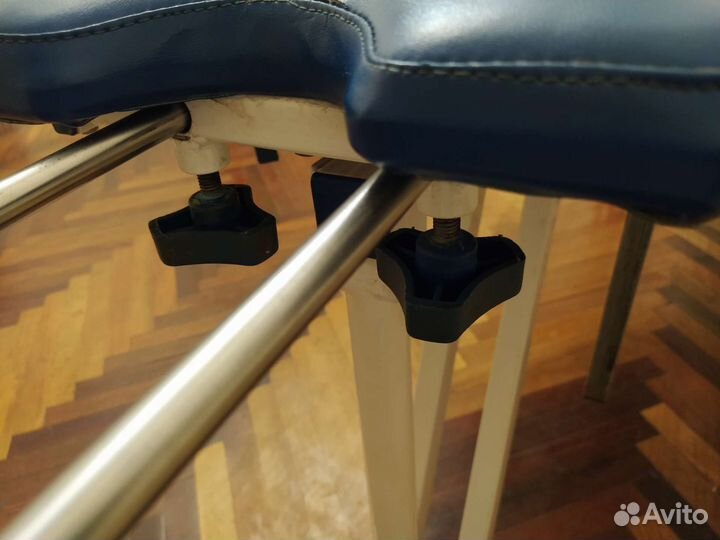 Массажный стол