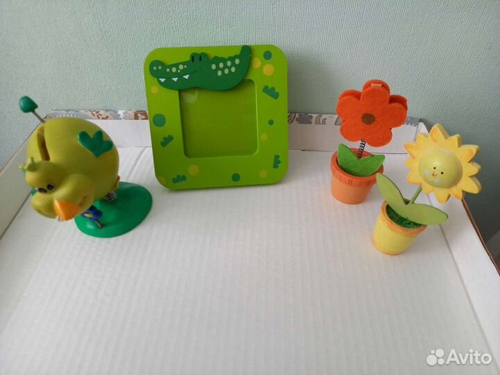 Декор для детской: фоторамки, копилка