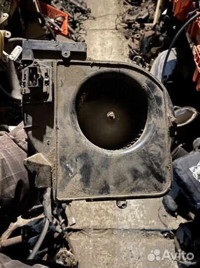 Моторчик печки Hyundai elantra J1