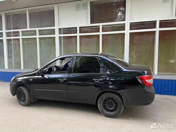 LADA Granta 1.6 МТ, 2012, 140 000 км