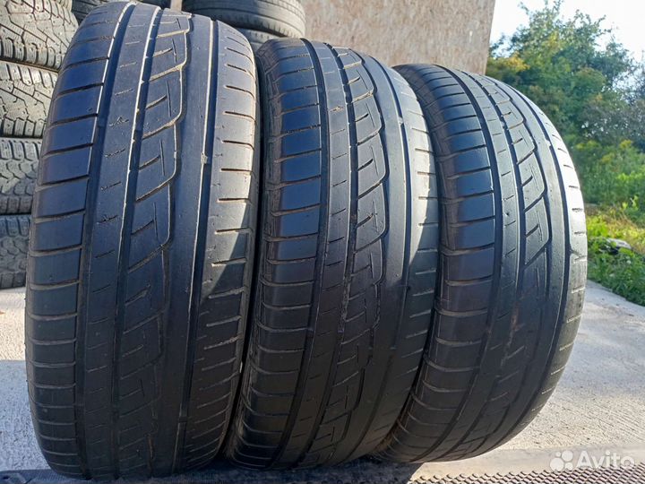 Toyo Proxes CF1 215/65 R16