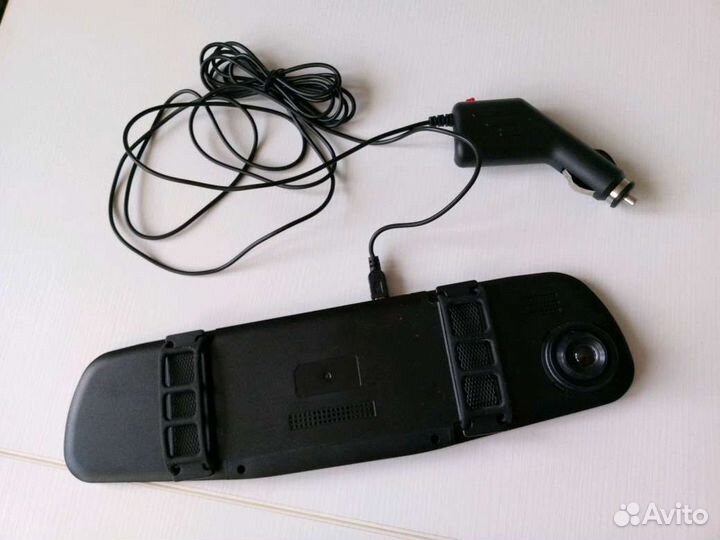 Зеркало с видеорегистратором