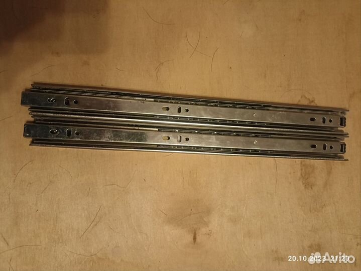 Направляющие для выдвижных ящиков