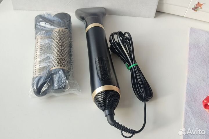 Фен-щетка Philips HP8667 Black/Gold