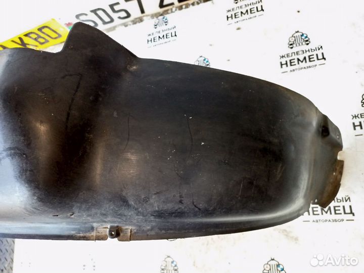 Подкрылок передний левый Audi A3 8L