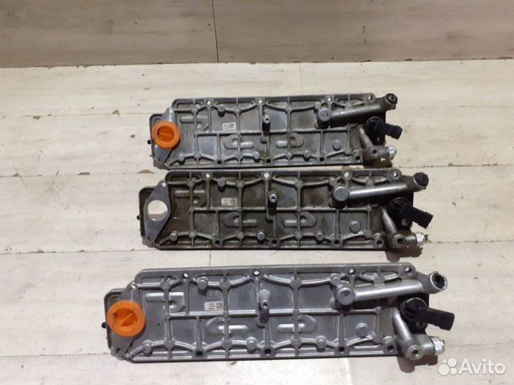 Крышка верхняя Cadillac Escalade 4 6