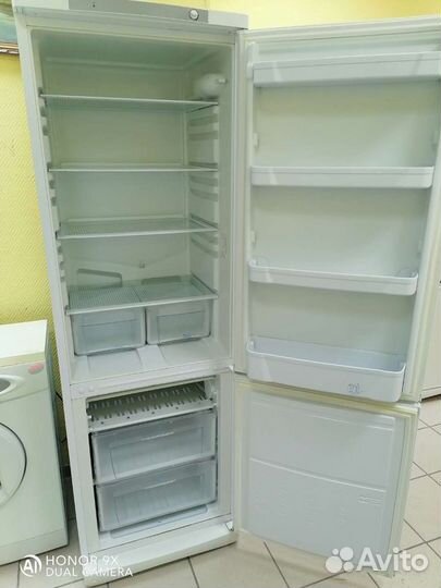 Холодильник indesit