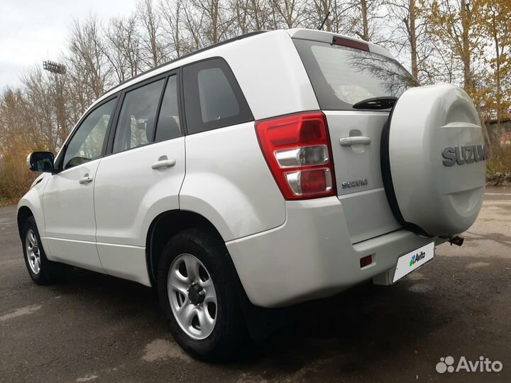 Suzuki Grand Vitara 2.0 AT, 2011, 263 200 км