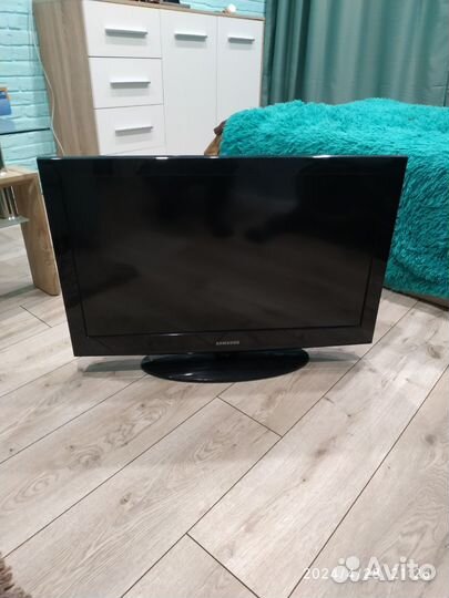 Телевизор samsung + hdmi кабель 2 метра