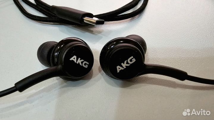 Наушники- гарнитура AKG Type-C EO-IC100BWE