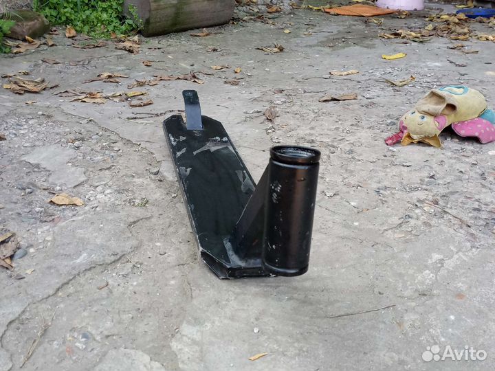 Дека на трюковой самокат