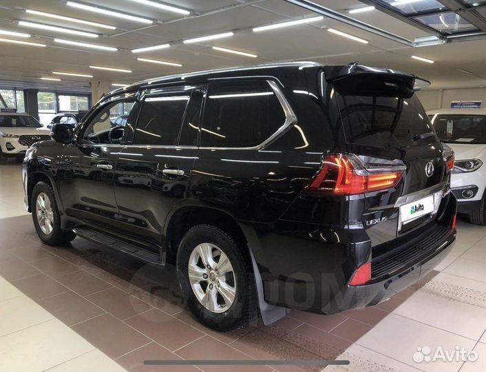 Lexus LX, 2015