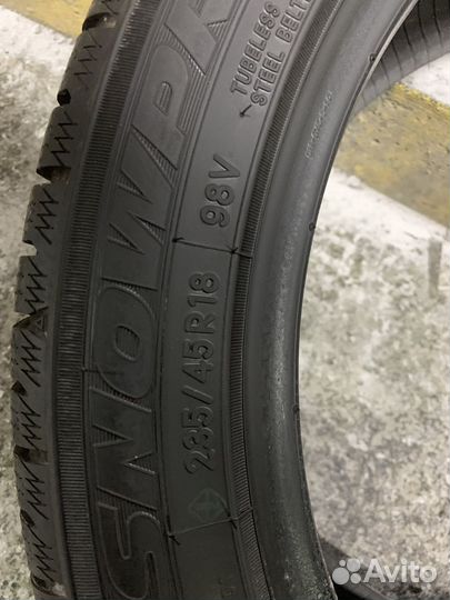 Toyo Snowprox S954 235/45 R18 98V