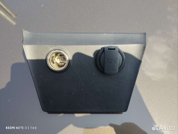 Блок прикуривателей Киа Рио 3