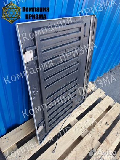 Дверь правая Carrier Maxima
