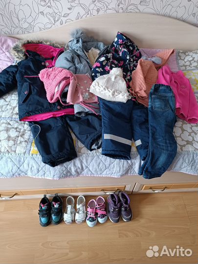 Детские вещи пакетом и обувь
