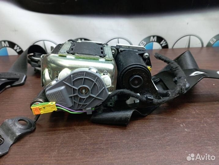 Передний правый ремень безопасности Mercedes W212