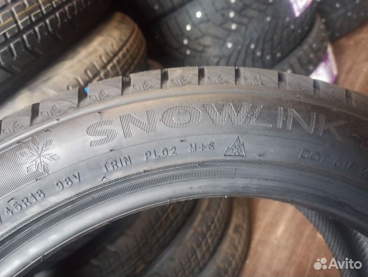 Triangle Snowlink PL02 235/45 R18 98V