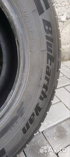 Yokohama BluEarth-Van RY61 215/70 R15C