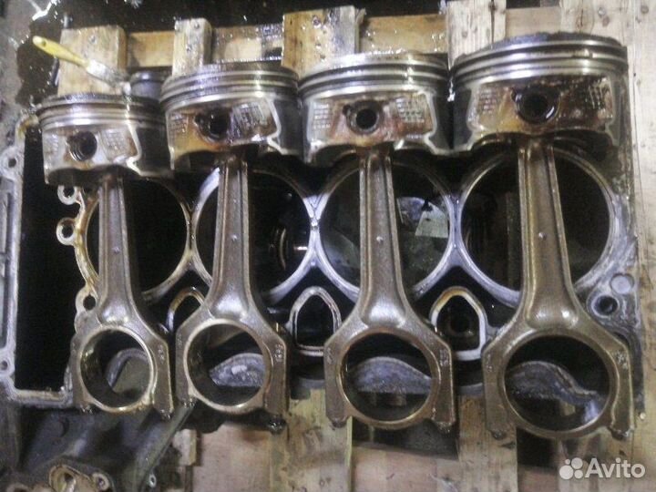 Поршень Bmw E90 N46 N46B20BZ Н46