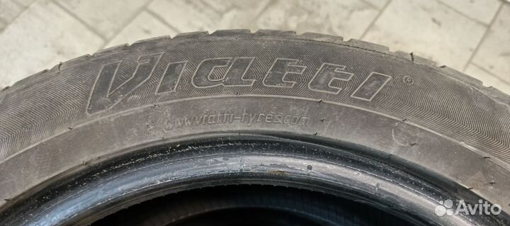 Viatti Strada Asimmetrico V-130 205/55 R16