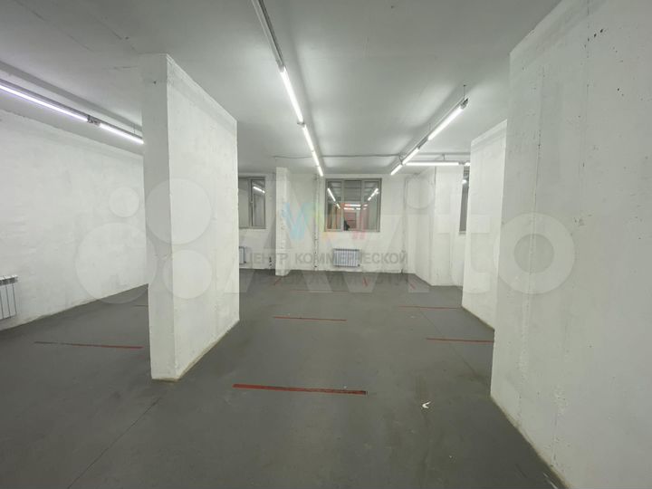 Помещение свободного назначения на Нуреева 220 м2