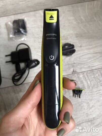 Триммер Philips OneBlade QP2520/64